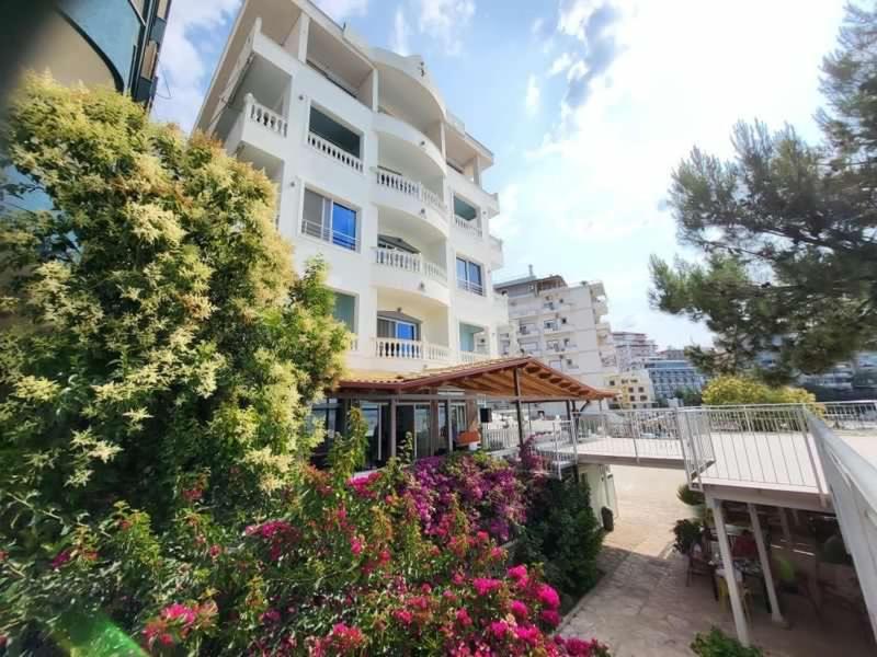 Kalemi's Beachside Sarande