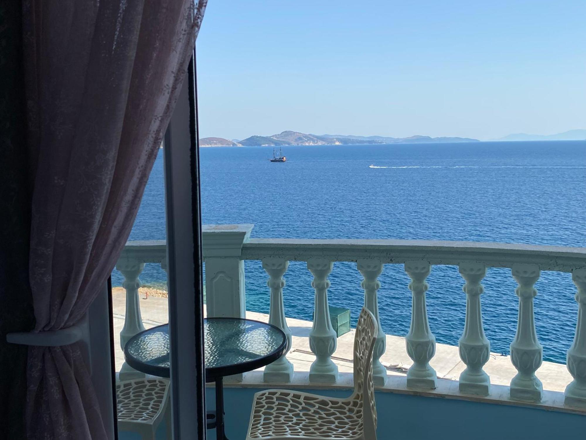 Kalemi's Beachside 3* Sarande